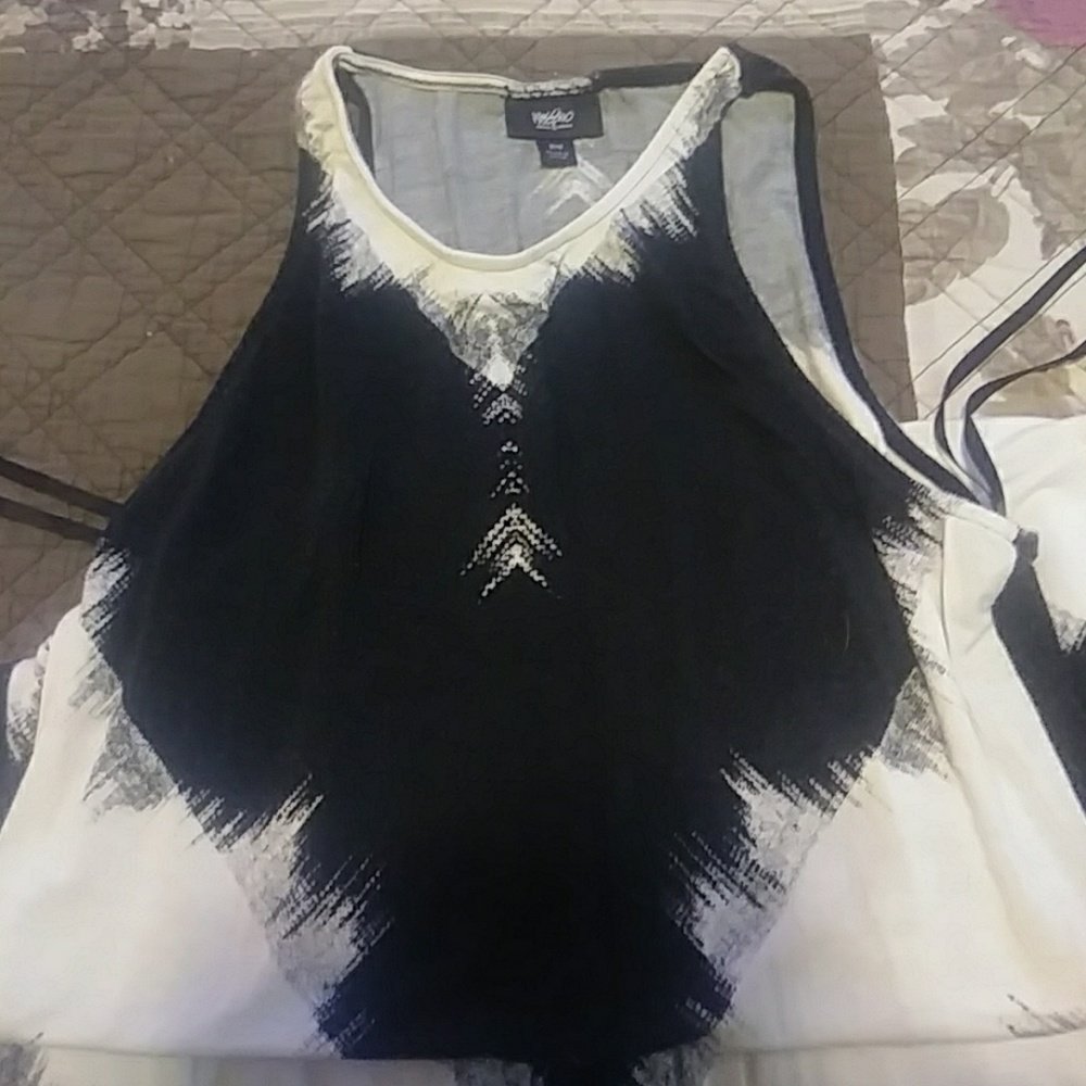 Ladies Sleeveless dress